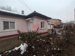 Colentina Vanzare casa batraneasca si teren