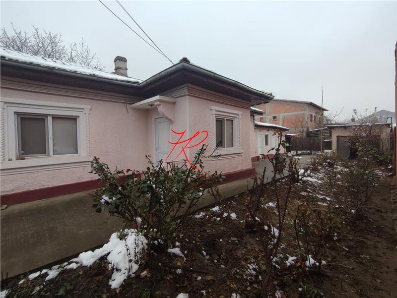 Colentina Vanzare casa batraneasca si teren,