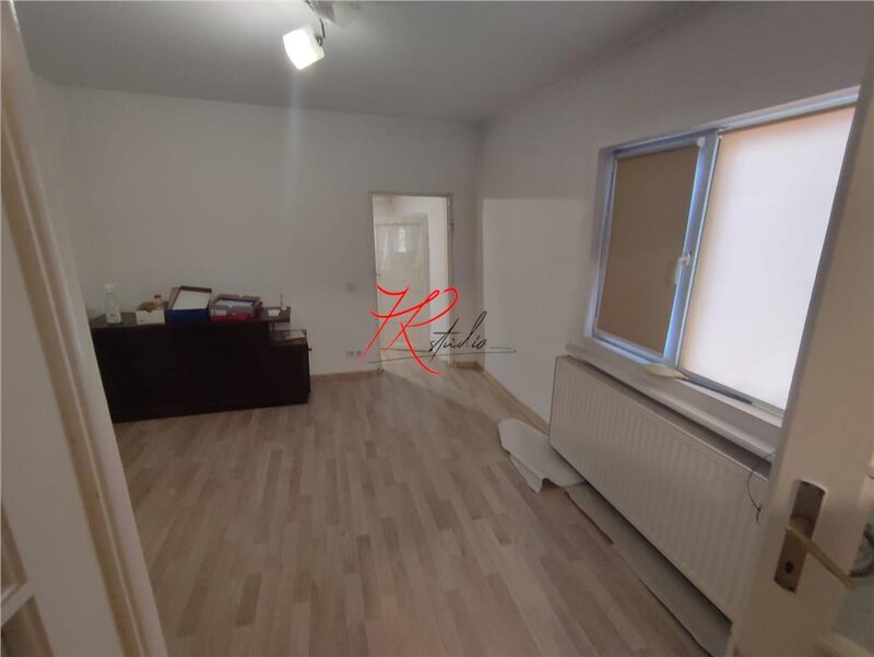 Colentina Vanzare casa batraneasca si teren,