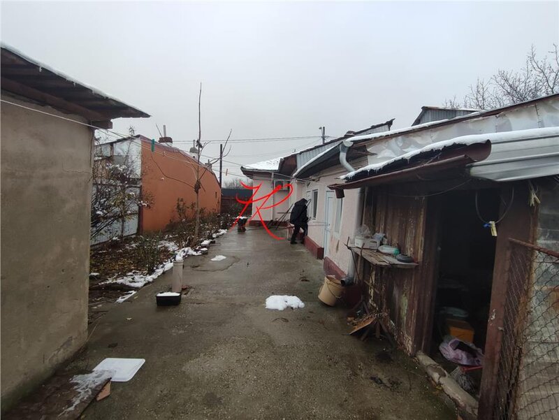 Colentina Vanzare casa batraneasca si teren,